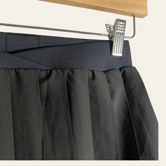 Frankies Bikinis Active Windy Pleated Mini Black Tennis Skort Size XS - Picture 6 of 10